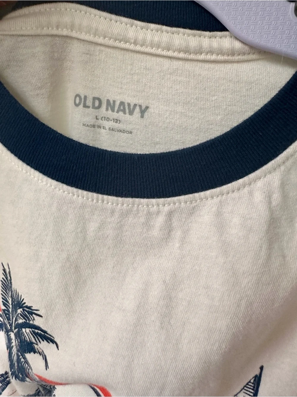 Old Navy Vintage-Inspired Sailboat Tee in Cream with Navy & Red Hawaiian, L Kids